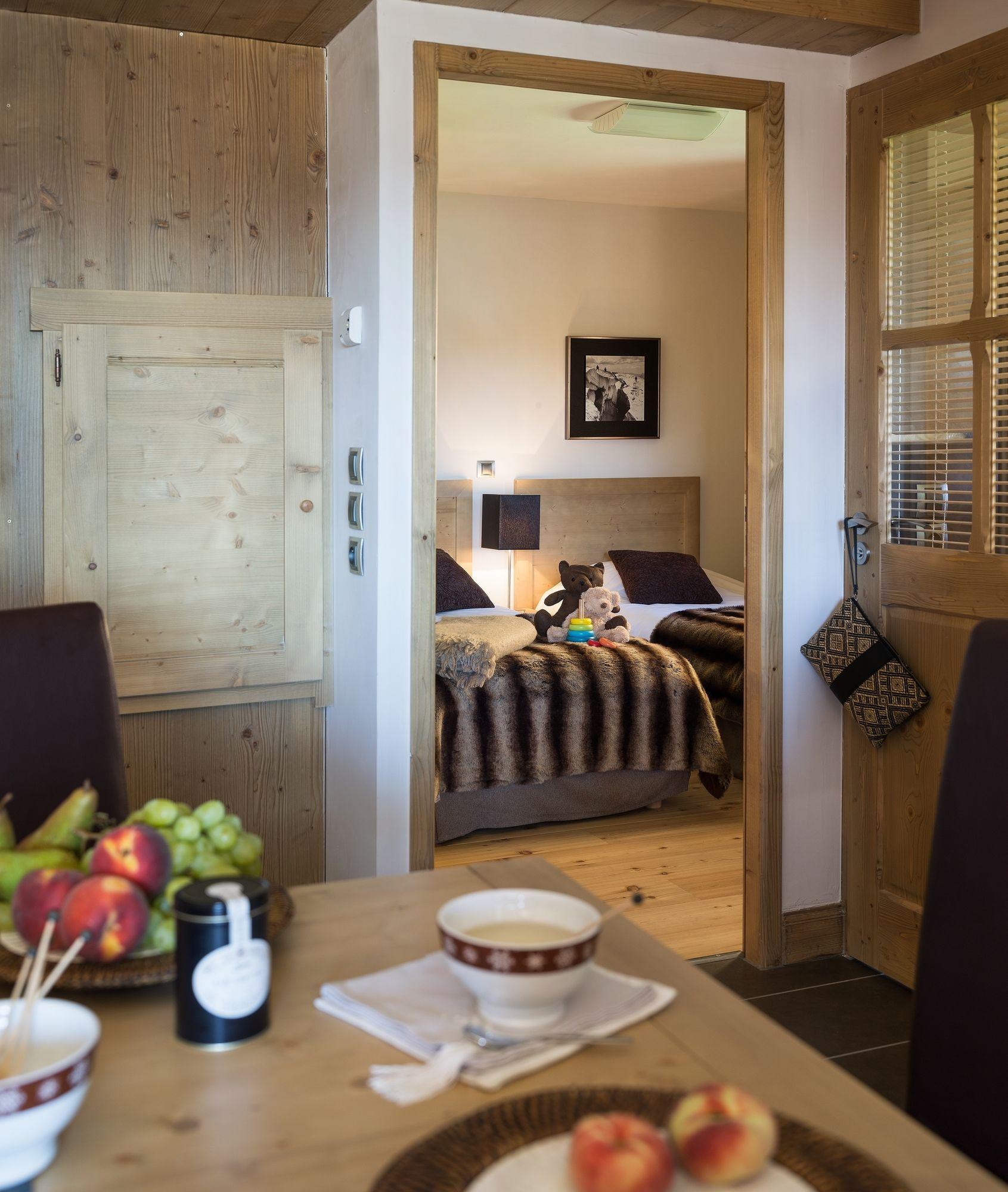 Cgh Residence Boutique Les Chalets De Layssia Samoens Exterior photo